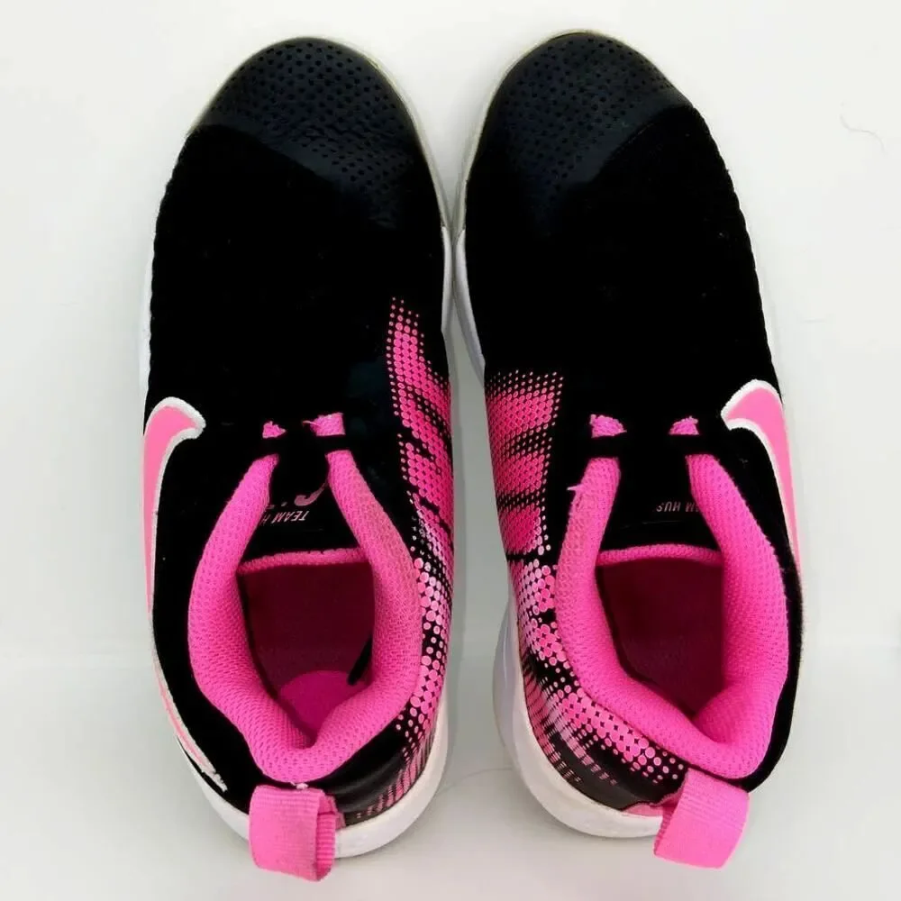 Nike Team Hustle Quick 2 Girls Black & Pink Sneakers - Size 4.5